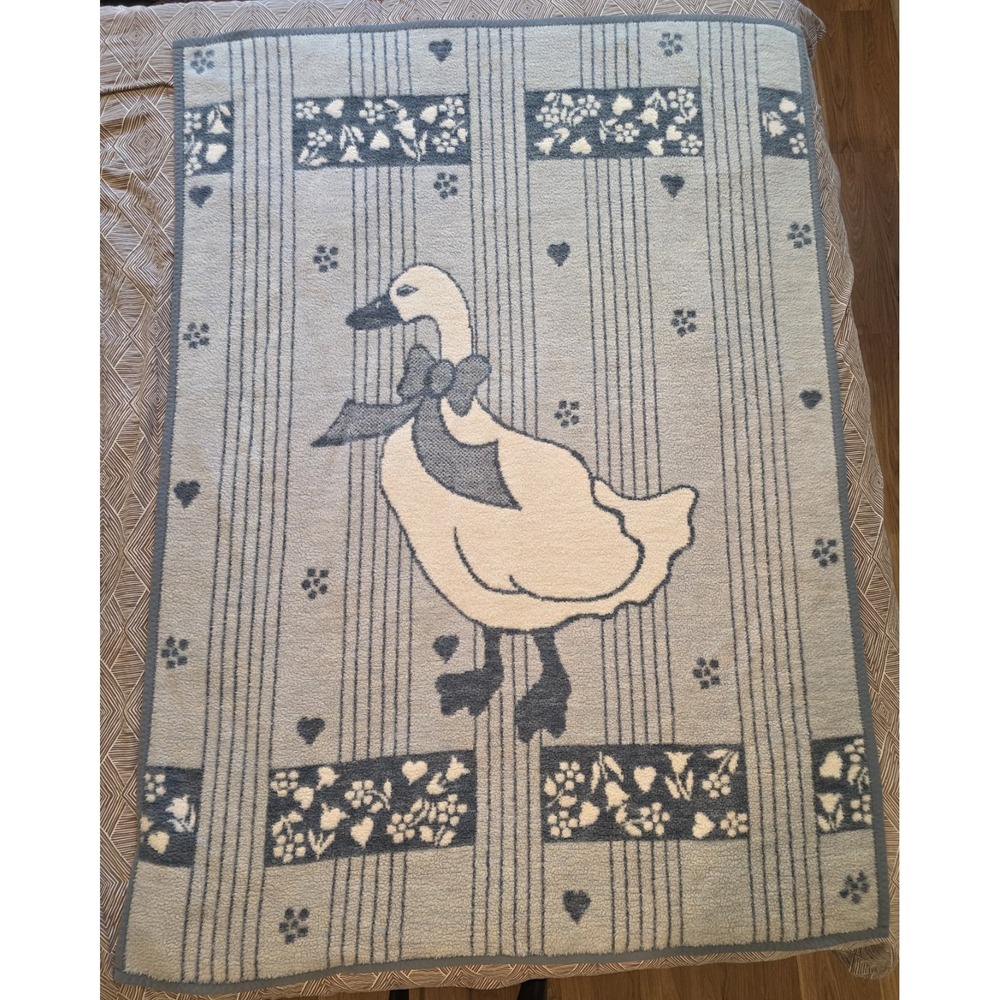 VTG IBENA Blue Country Goose Reversible Throw Blanket Soft Fluffy 71x51"